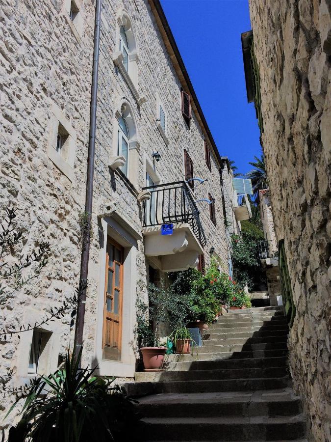Apartman Pod Forticu Hvar Town Extérieur photo